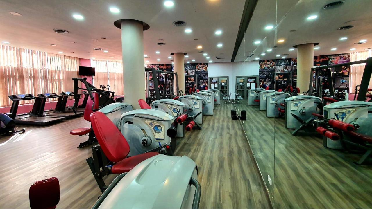 Jewel Sport City And Aqua Park Cairo Exterior photo The gym at the hotel