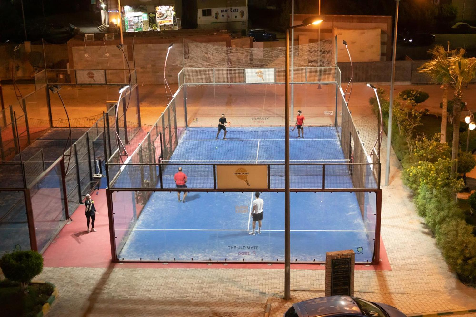 Jewel Sport City And Aqua Park Cairo Exterior photo A paddle tennis court in Madrid
