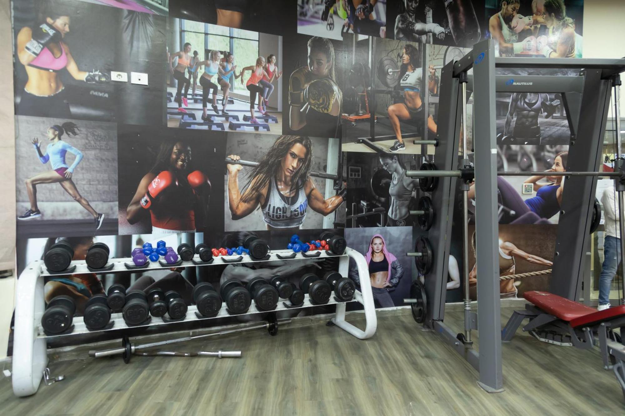 Jewel Sport City And Aqua Park Cairo Exterior photo A gym in India