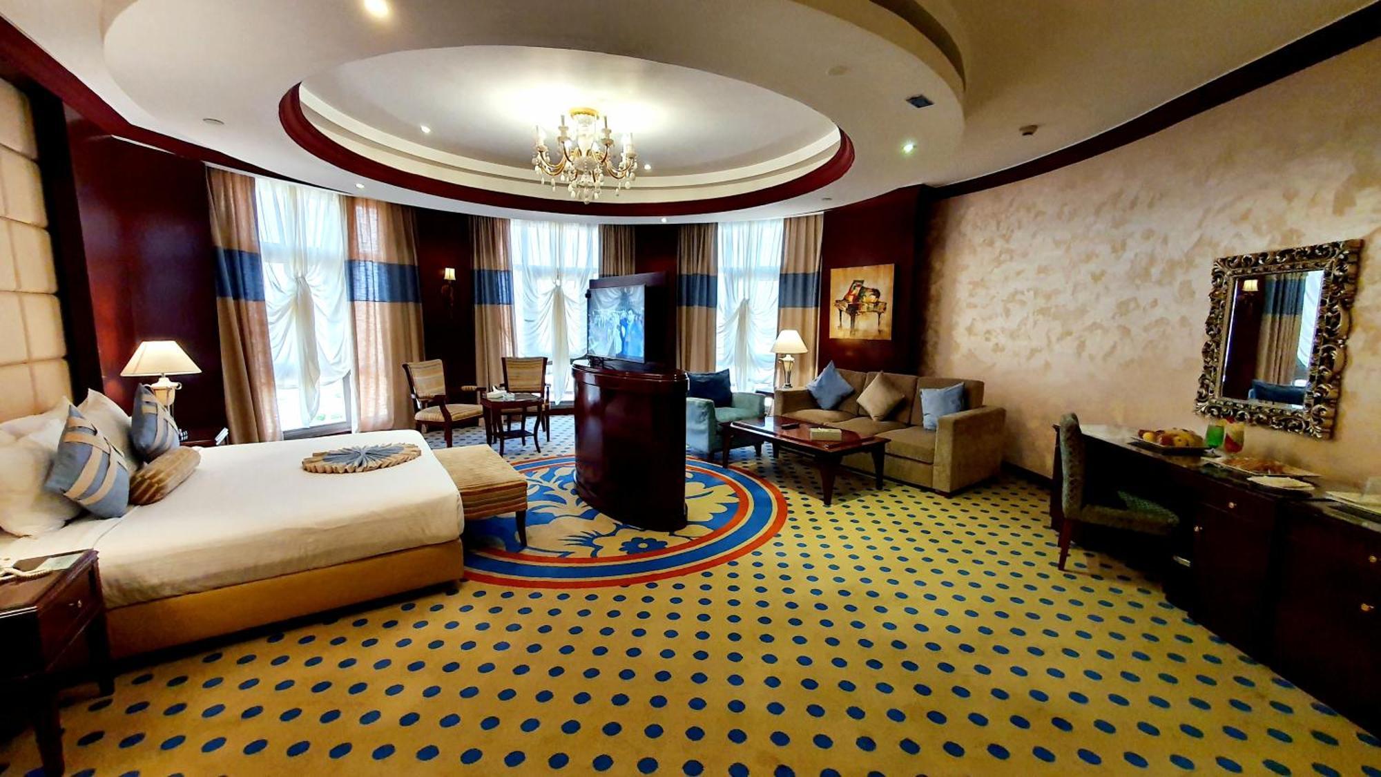Jewel Sport City And Aqua Park Cairo Room photo A suite at the hotel